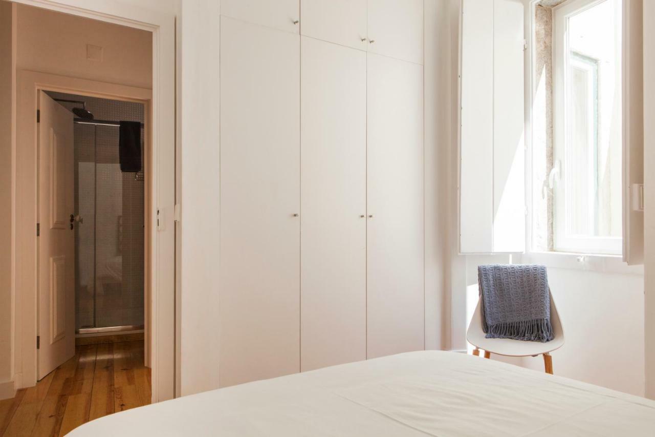 Cozy 1St Floor Flat Central Chiado District With Balconies And Ac 19Th Century Building Лиссабон Экстерьер фото