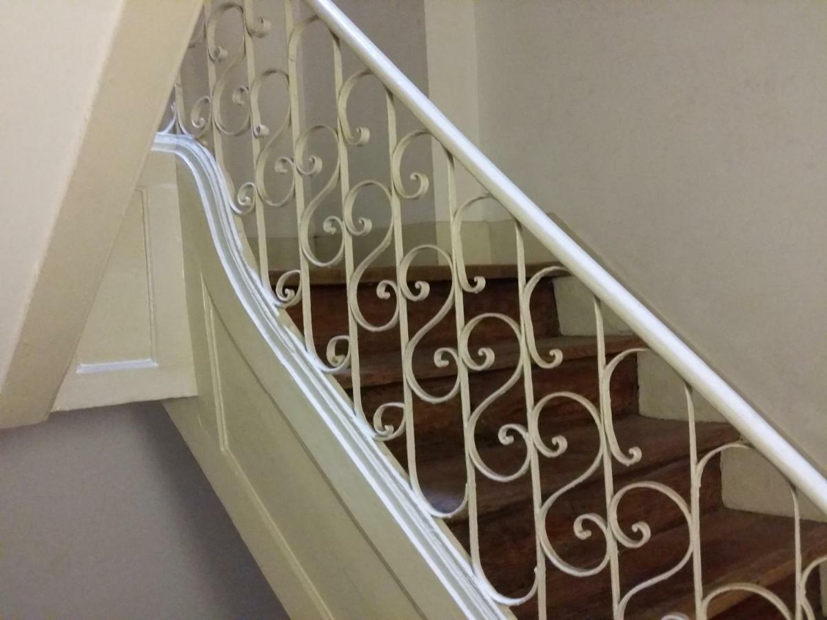 Cozy 1St Floor Flat Central Chiado District With Balconies And Ac 19Th Century Building Лиссабон Экстерьер фото