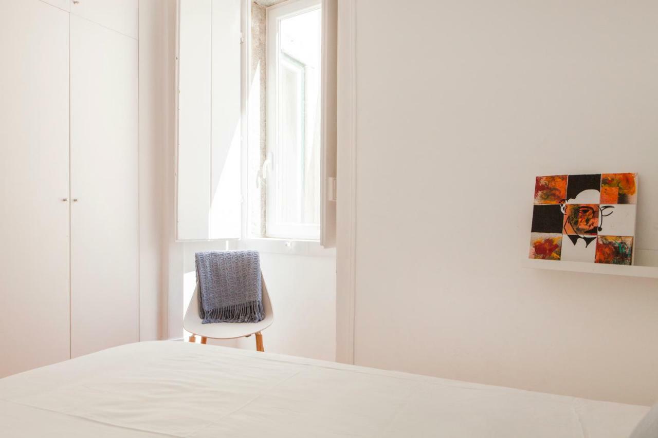 Cozy 1St Floor Flat Central Chiado District With Balconies And Ac 19Th Century Building Лиссабон Экстерьер фото