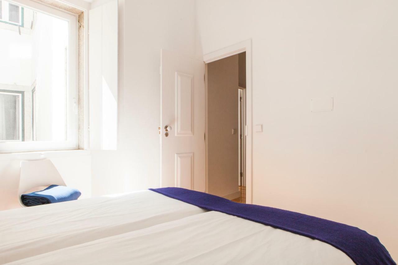 Cozy 1St Floor Flat Central Chiado District With Balconies And Ac 19Th Century Building Лиссабон Экстерьер фото